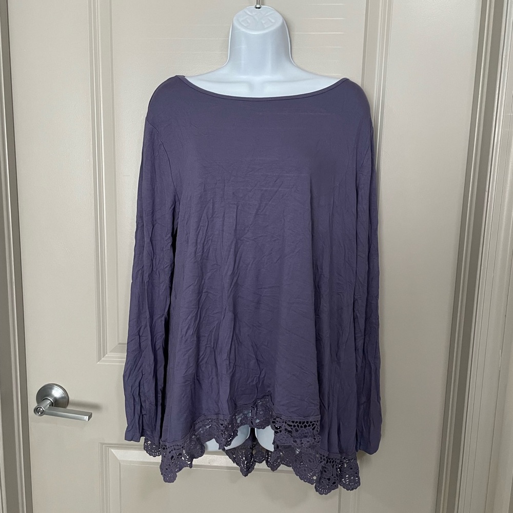 Lavender Women's Tunic with Lace Hem